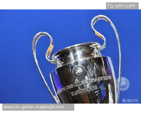 帕尔默荣获PFA年度最佳球员奖杯照片曝光引发热议